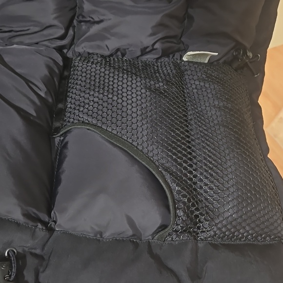 The North Face Black Jacket with Fur Trim - Picture 5 of 9